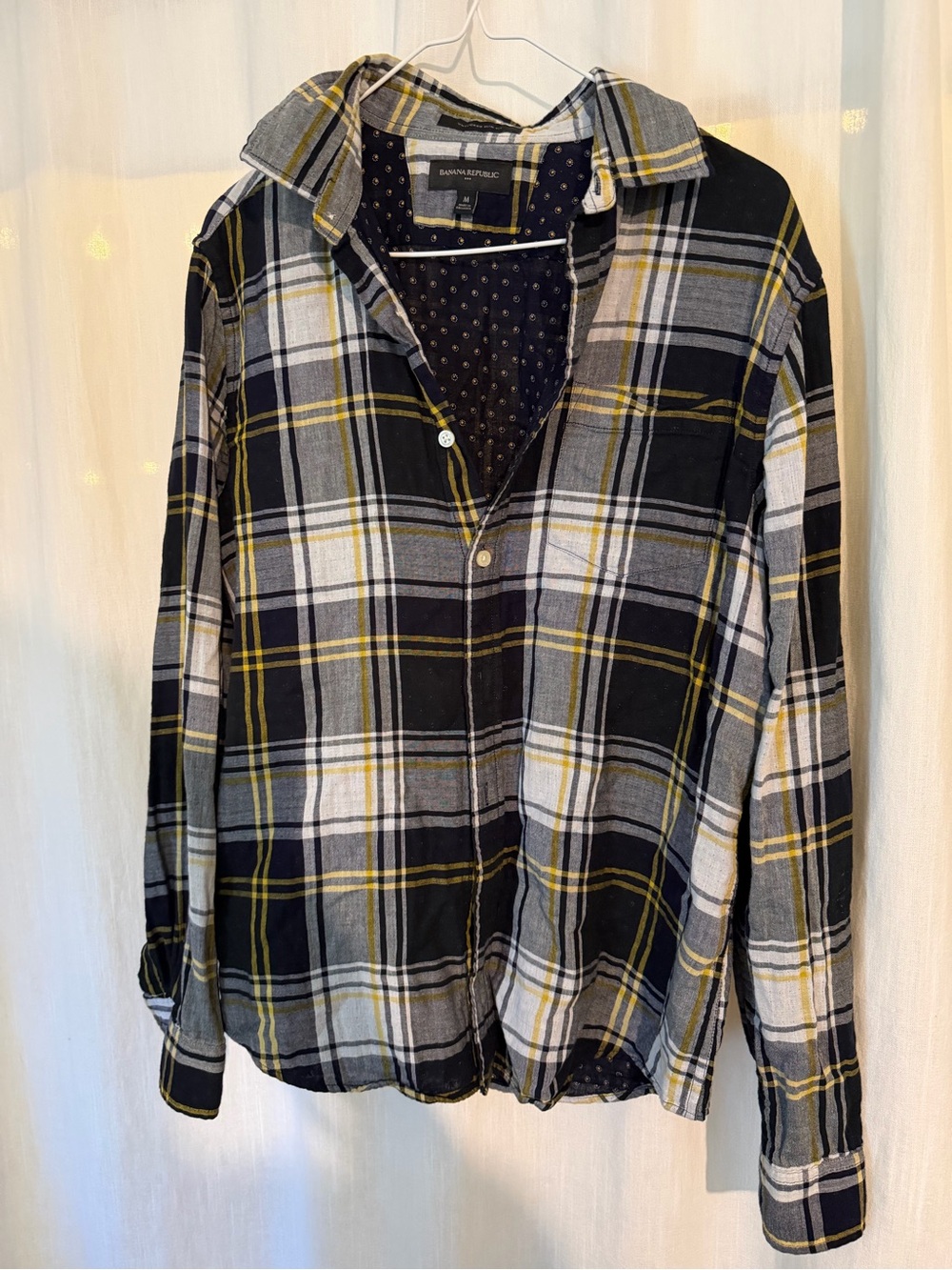 Banana Republic Black, White & Yellow Plaid Casual Button-Down Shirt